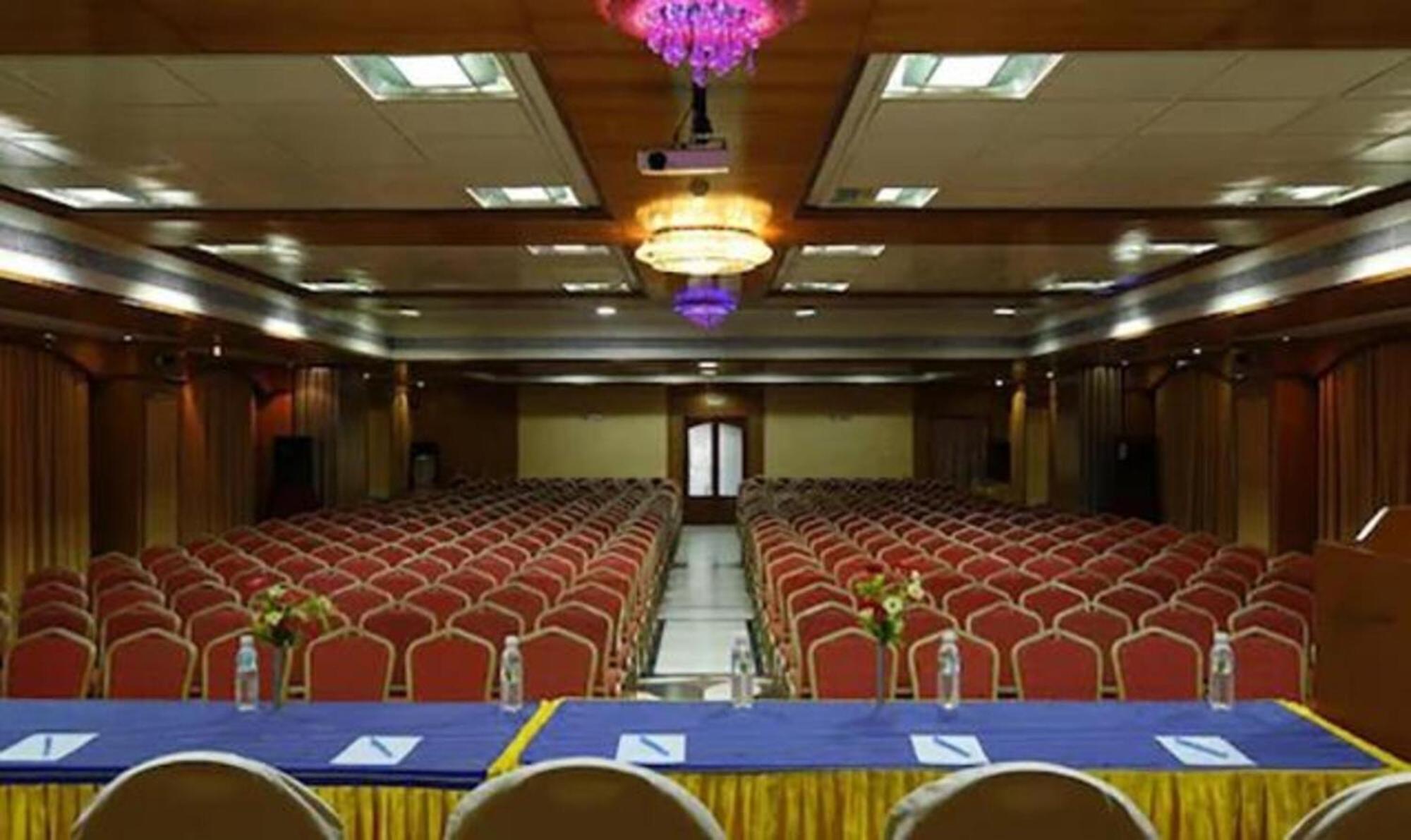 Fabhotel Prime Chennai Deluxe 外观 照片
