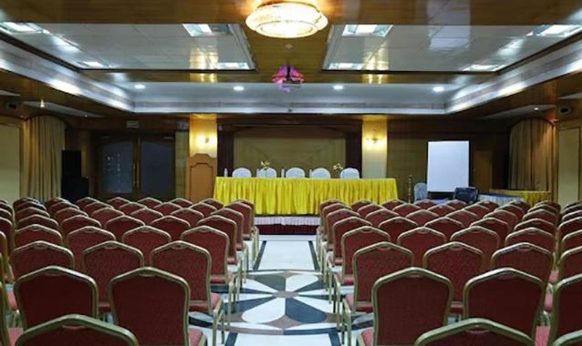 Fabhotel Prime Chennai Deluxe 外观 照片