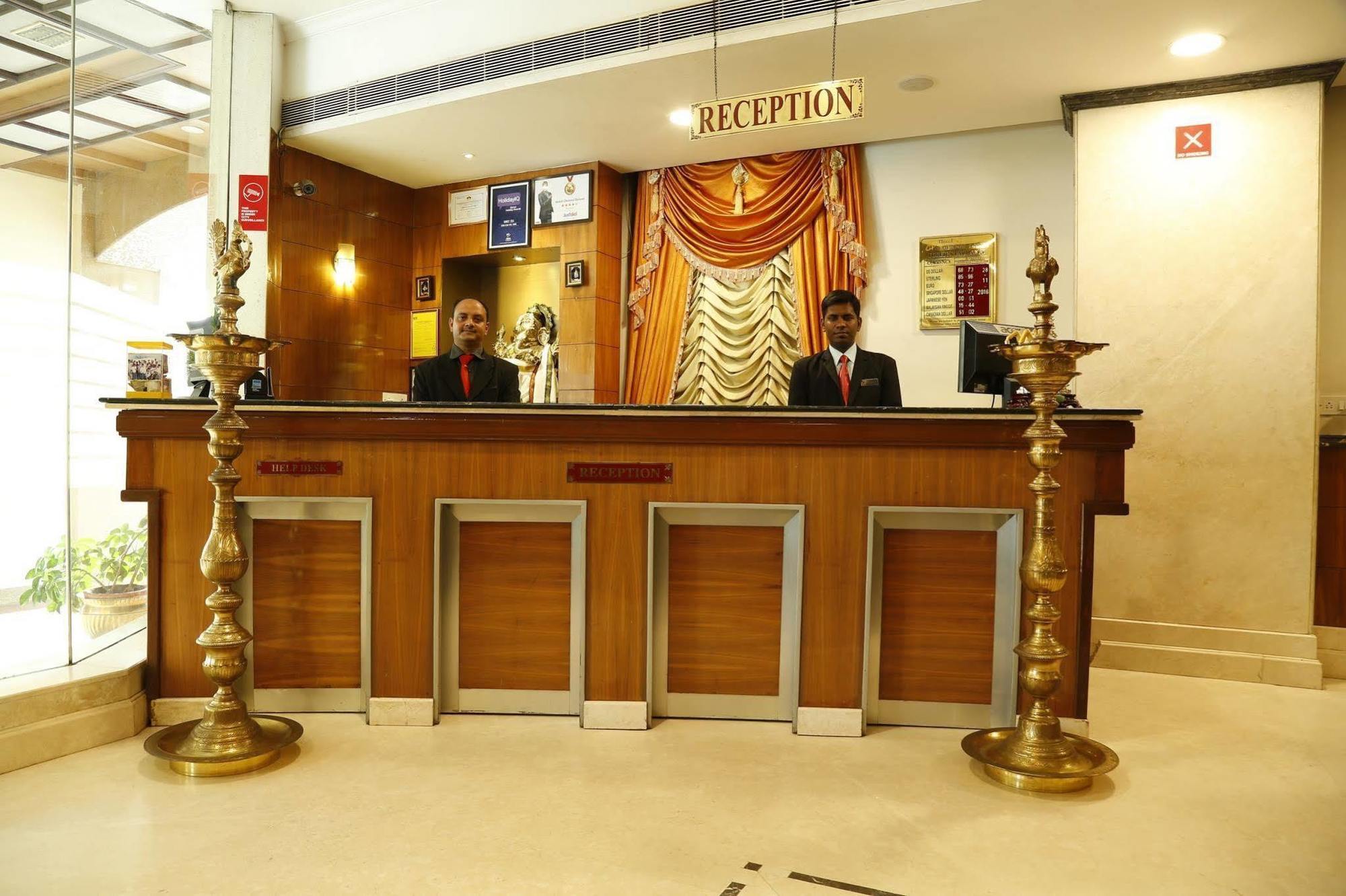 Fabhotel Prime Chennai Deluxe 外观 照片