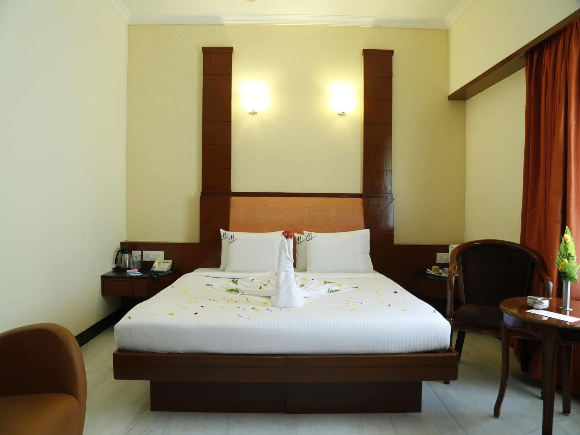 Fabhotel Prime Chennai Deluxe 外观 照片